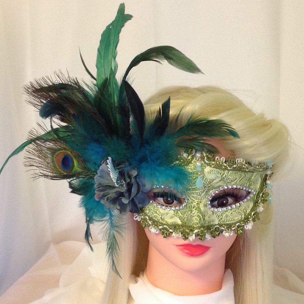 Luxury Peacock Feather Mask